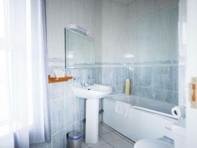 The Donard Bed & Breakfast Newcastle  Room photo