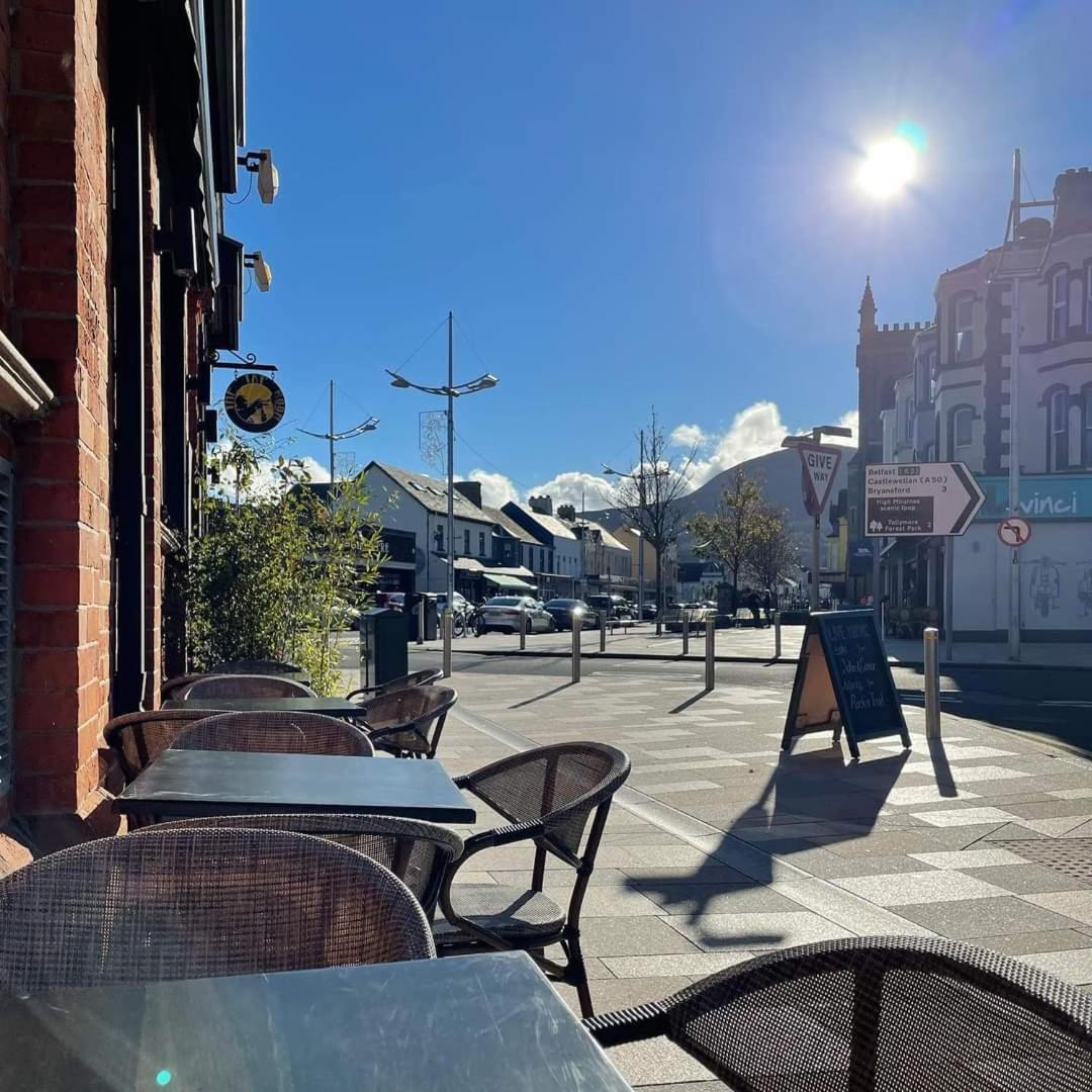 The Donard Bed & Breakfast Newcastle  Exterior photo