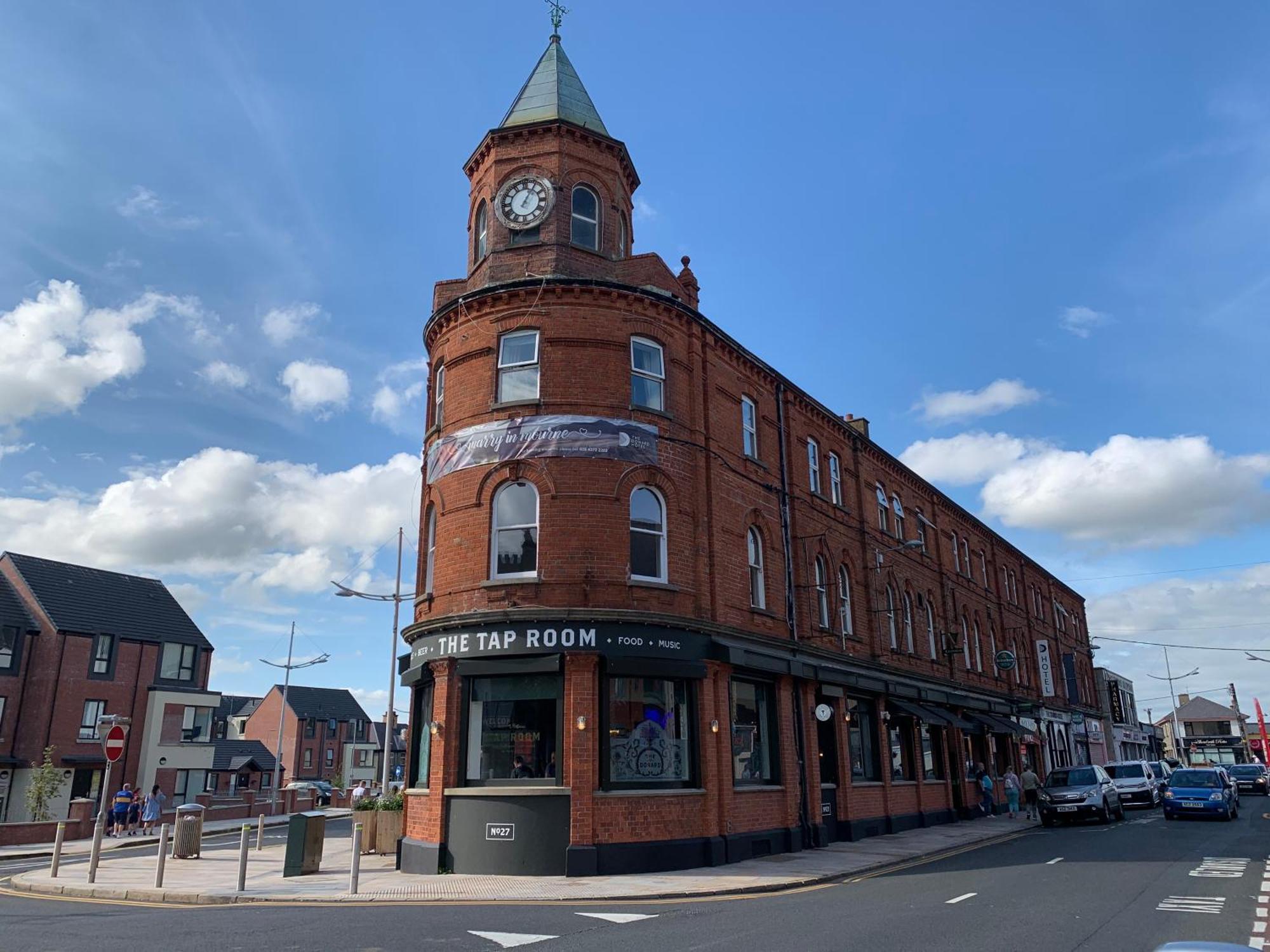 The Donard Bed & Breakfast Newcastle  Exterior photo