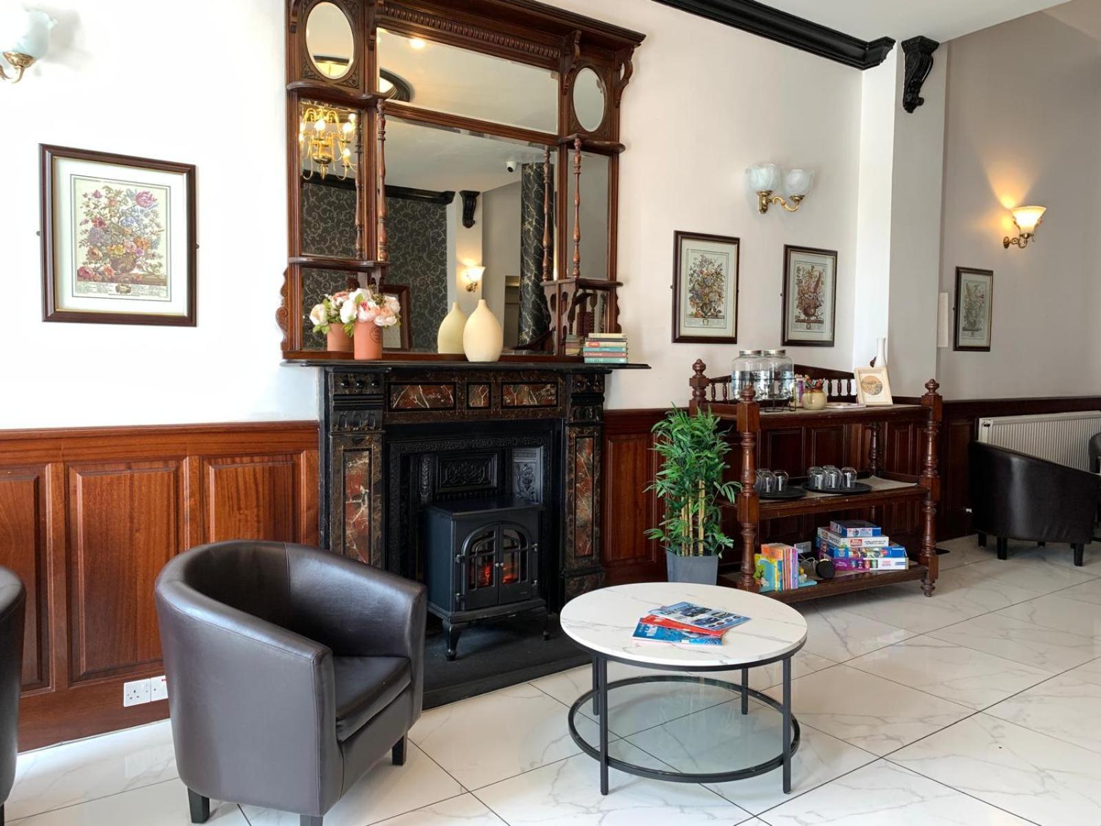 The Donard Bed & Breakfast Newcastle  Exterior photo